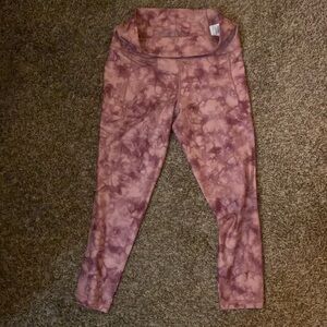 Athleta leggings with pockets on sides. Size Small.